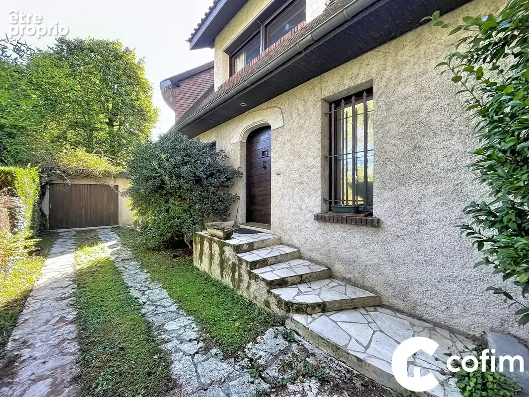 Maison 8 pièces 190 m² à vendre à Bizanos (64320) - photo 2