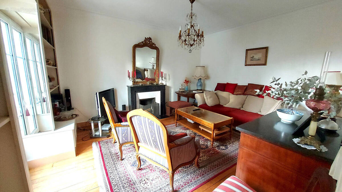 Appartement à VERSAILLES