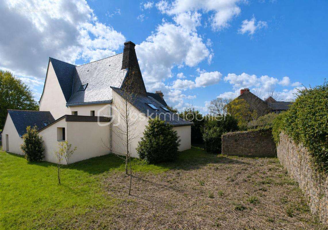 Maison à SENONNES