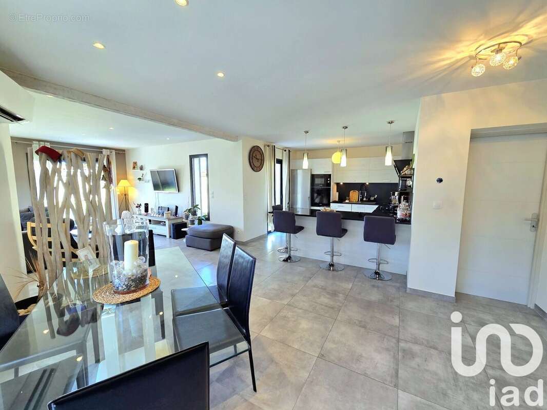 Photo 4 - Maison à SAINT-PAUL-LES-FONTS