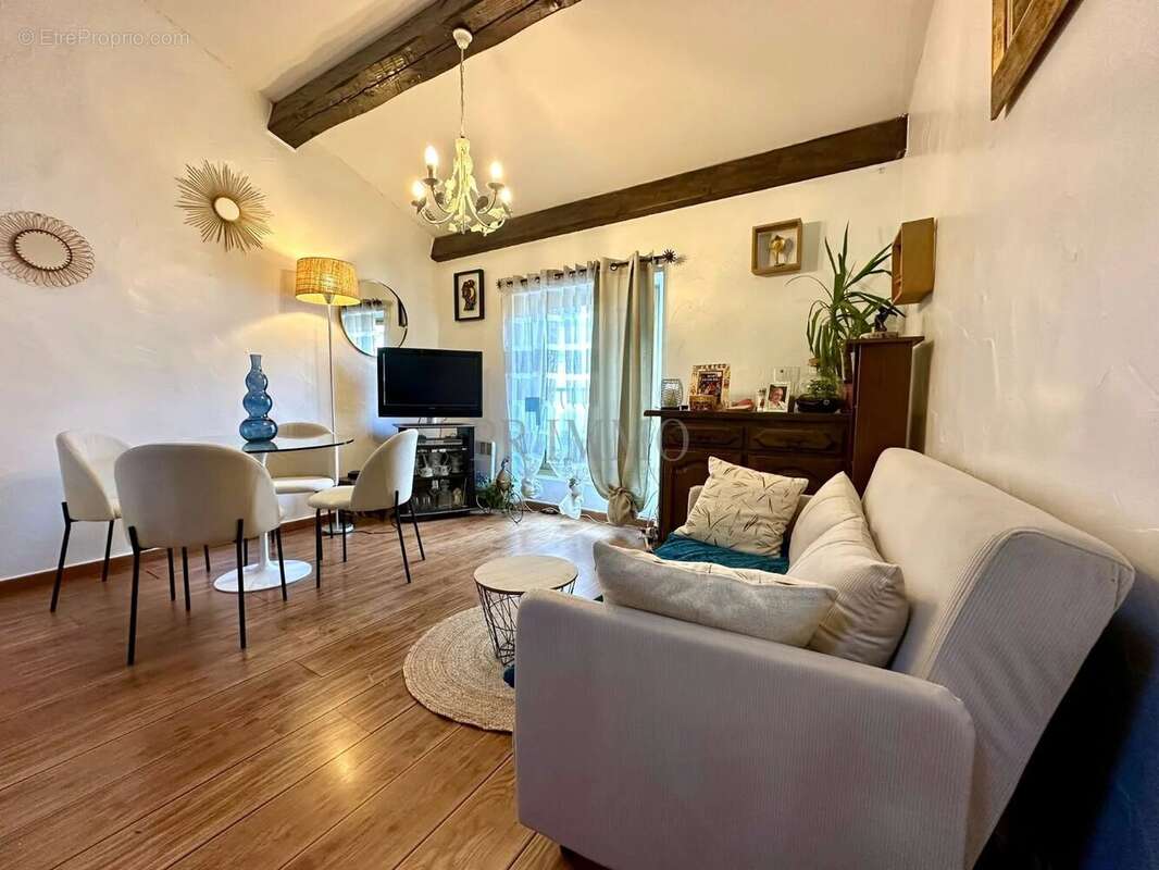 Appartement à FREJUS