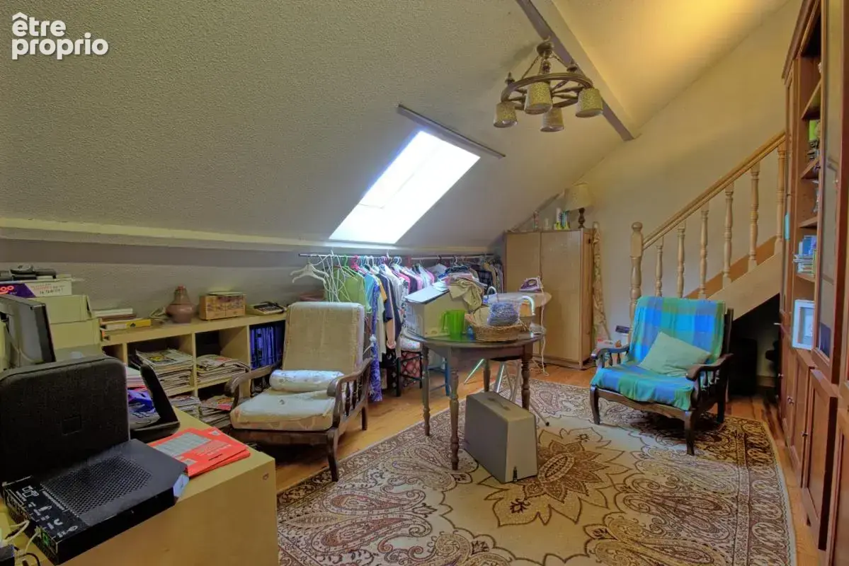 Maison à vendre 7 pièces à 10 minutes du centre ville de Dole (39) - photo 6