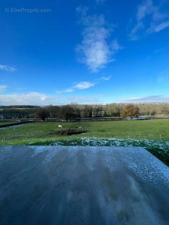 Maison à SAINT-BERAIN-SUR-DHEUNE