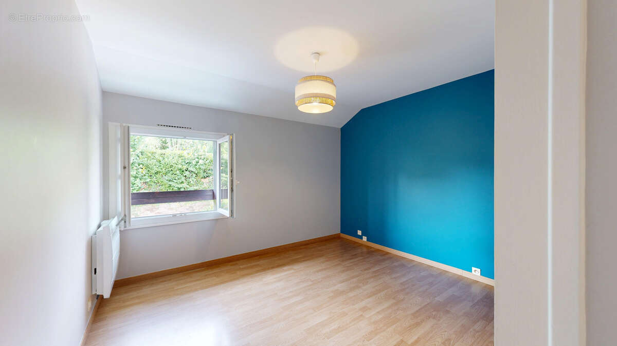 Plaisir la boissiere, maison avec jardin et garage. - photo 11