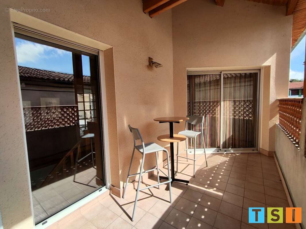 Maison à MONTREJEAU