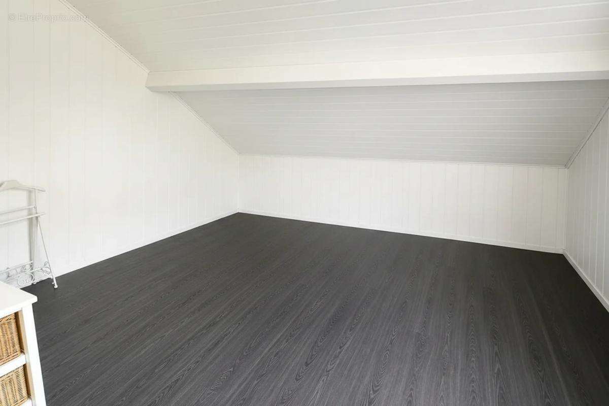Vaste maison 7 pièces 214 m² à Ordonnac - photo 9