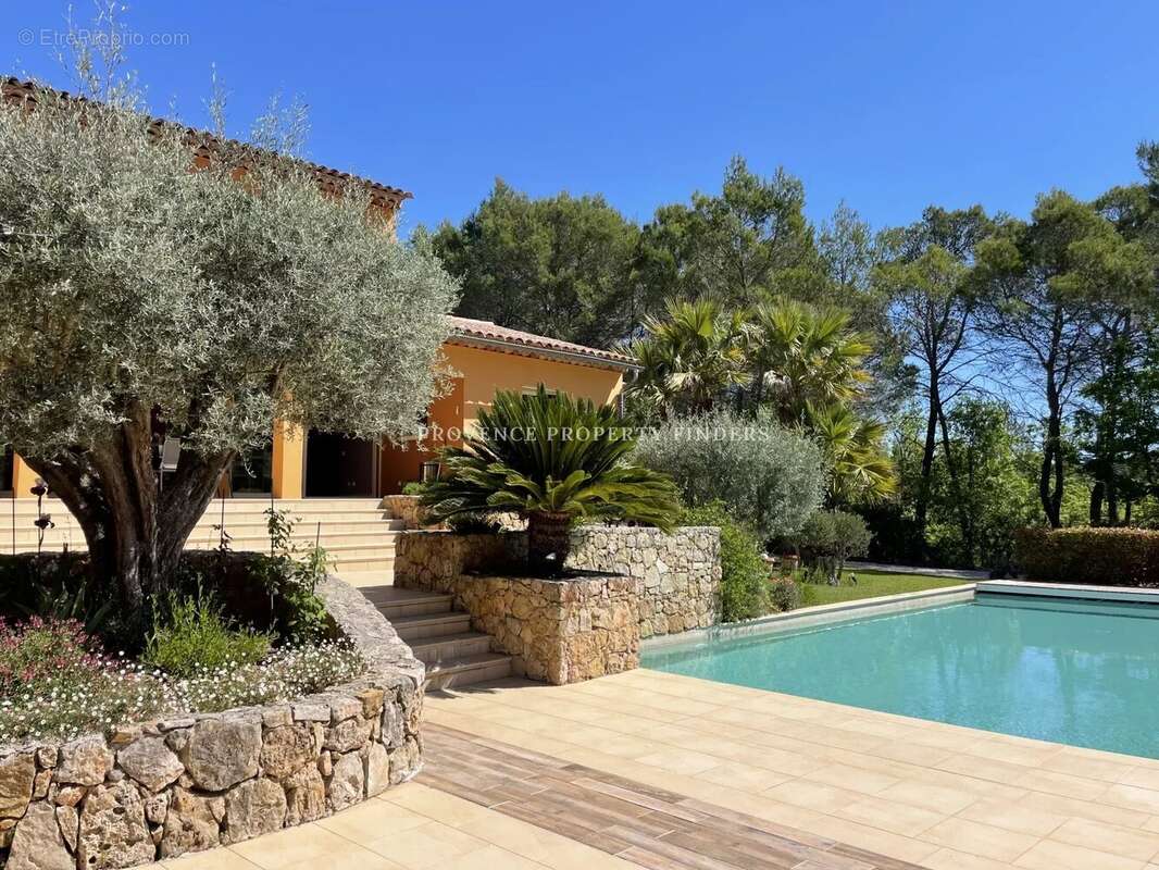 Maison à LORGUES