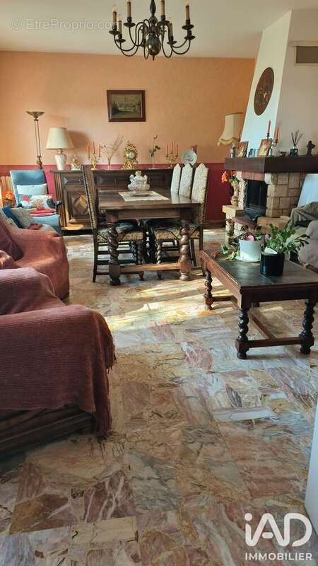Maison 104 m² à Montceaux-Les-Vaudes  - photo 6