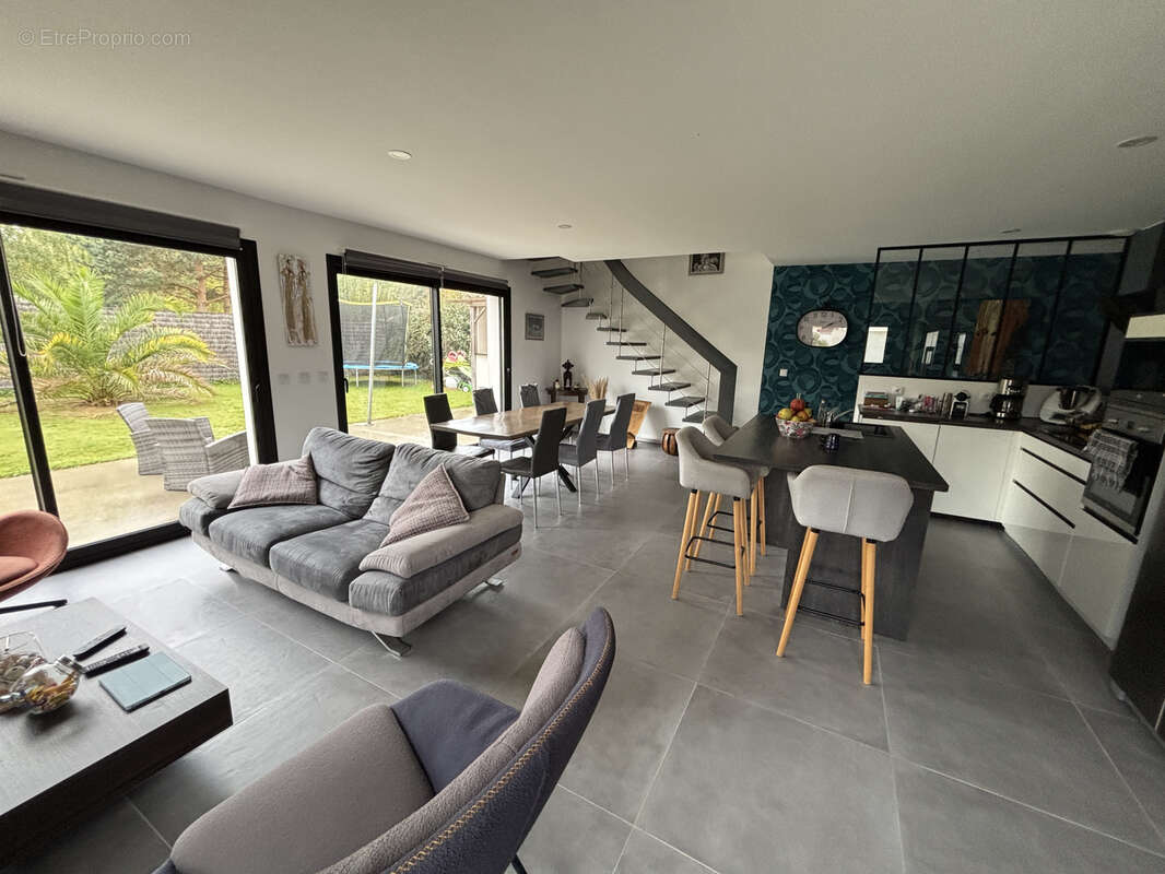 Maison à LE CELLIER