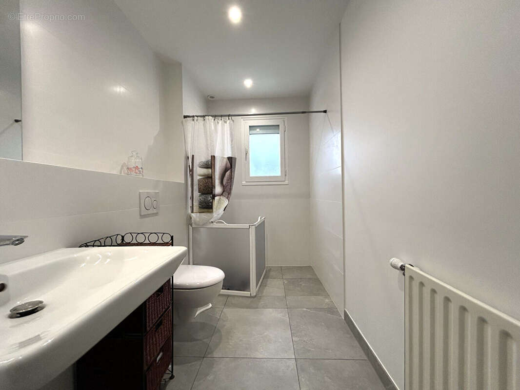 Maison à VERT-SAINT-DENIS