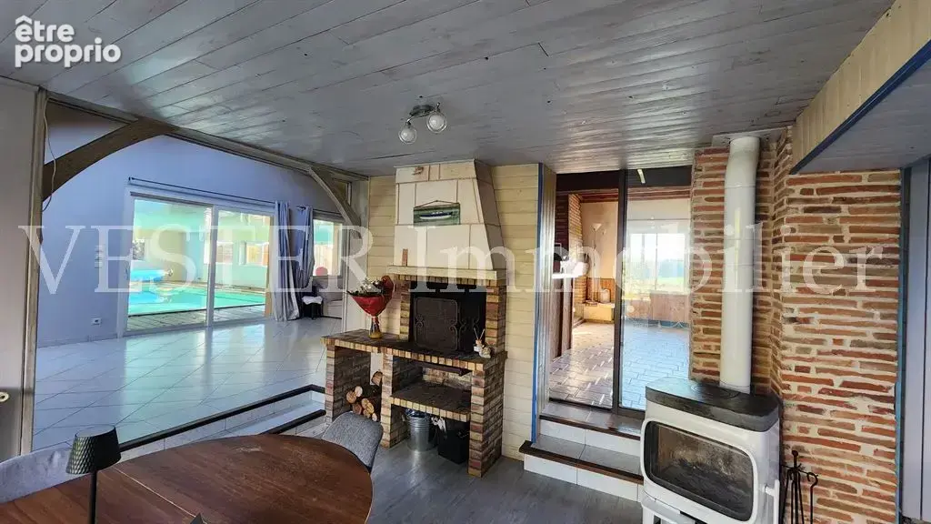 Propriété au coeur de la nature avec piscine couverte chauffée. Idéale maison d'hôtes ou grande fami - photo 3