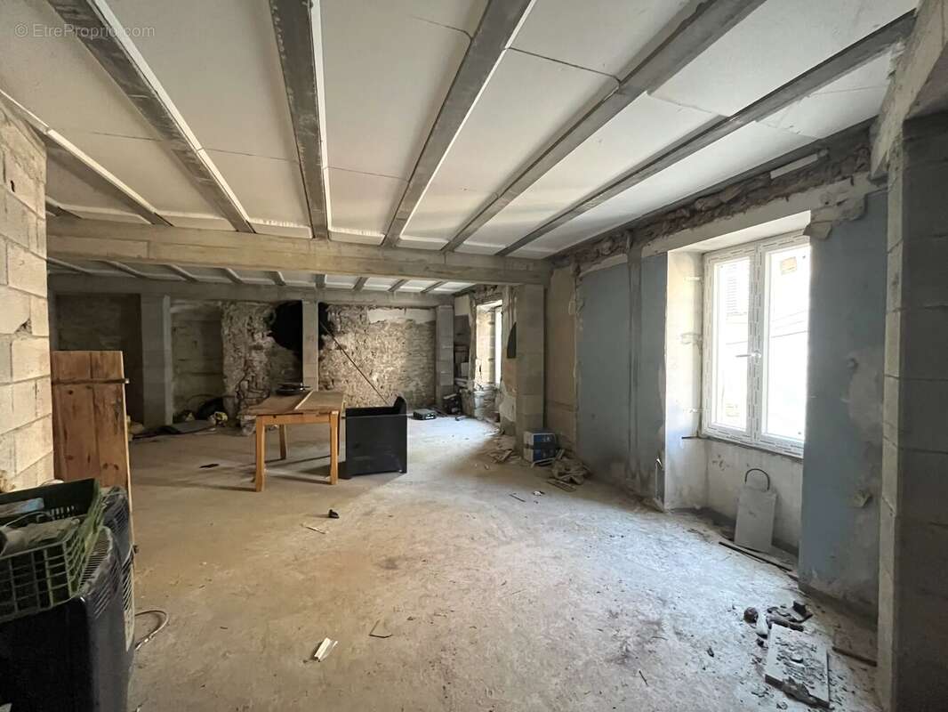 Maison à LAURE-MINERVOIS