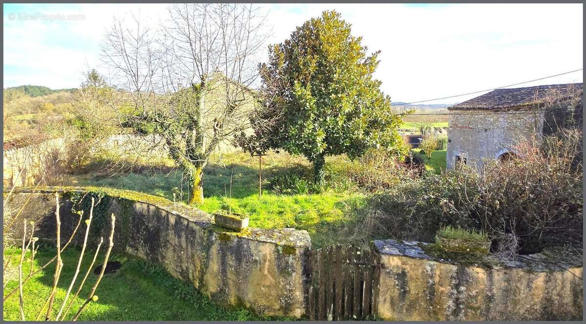 Photo 3 - Maison à CUZORN