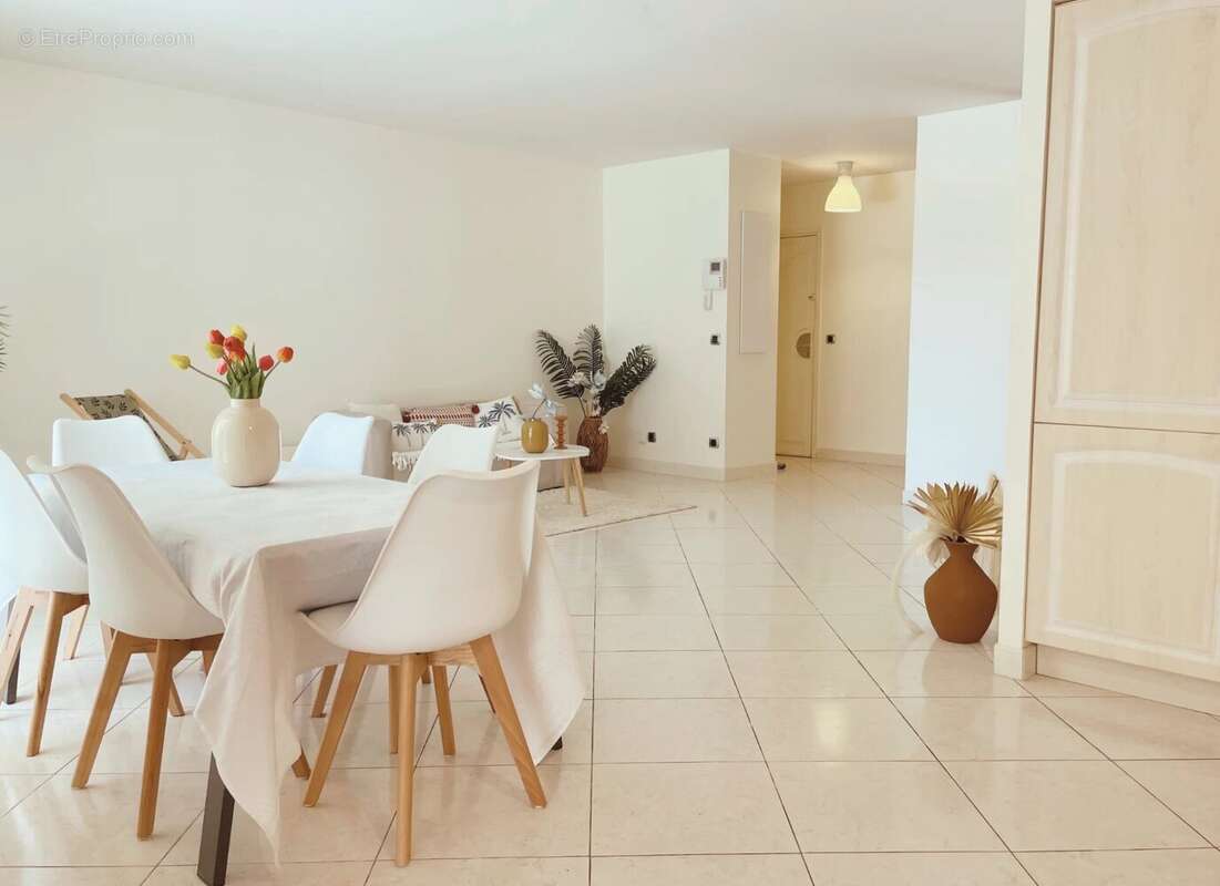 Appartement à HYERES