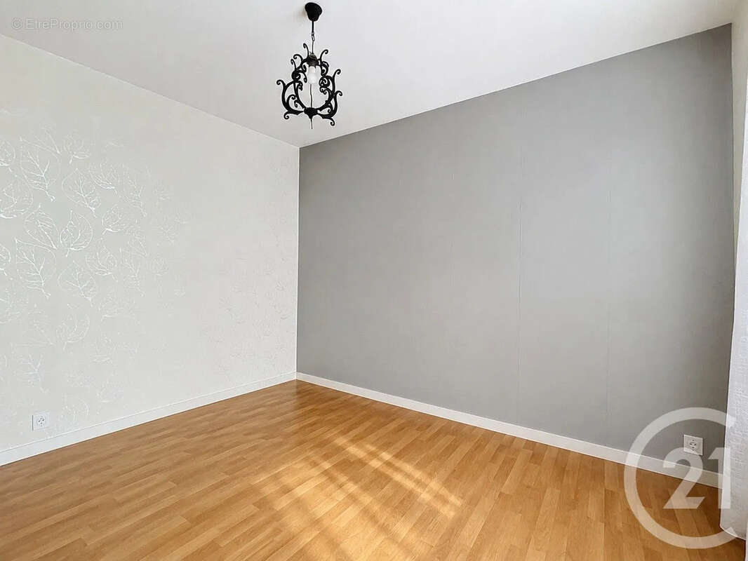 Appartement 70 m² à Romilly-Sur-Seine  - photo 6