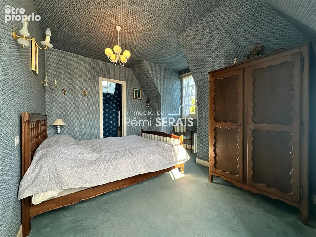 À FLERS Du caractère, de l'espace et une dépendance : une maison aux multiples possibilités - photo 9