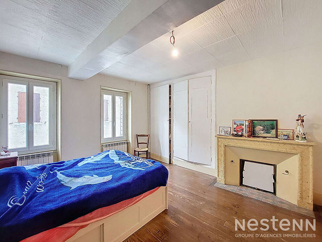 Maison à VALENCE-SUR-BAISE