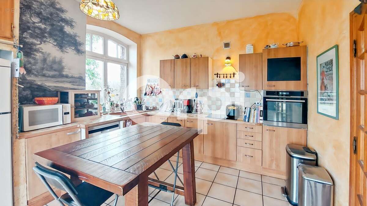 Maison à AVRILLY