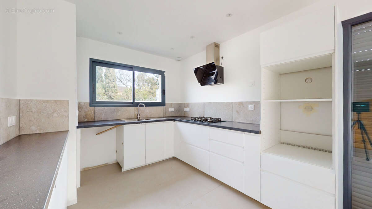 Maison à BRUGUIERES