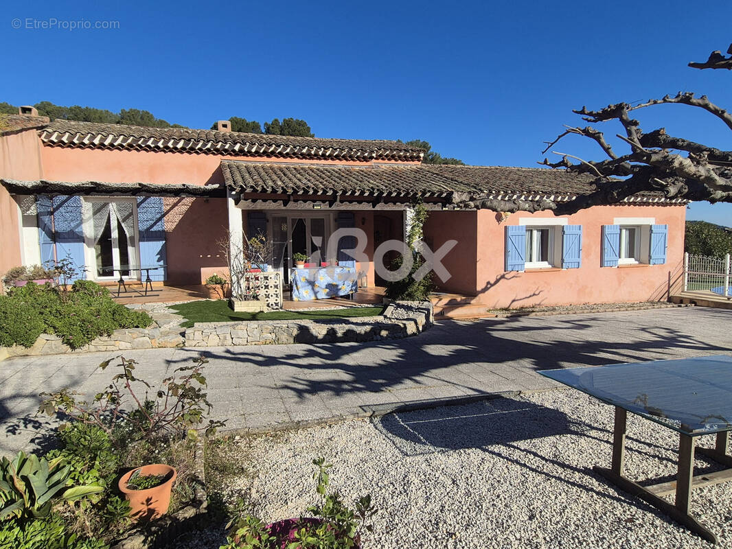 Maison à CUERS
