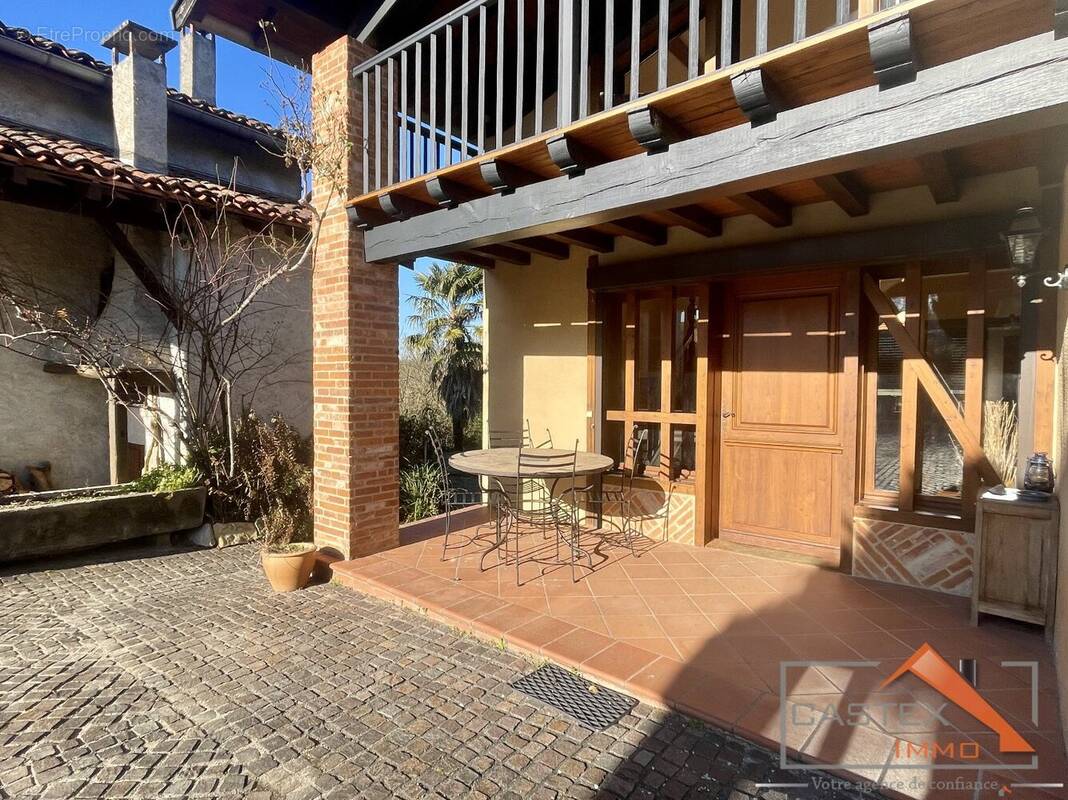 Maison à SALIES-DU-SALAT