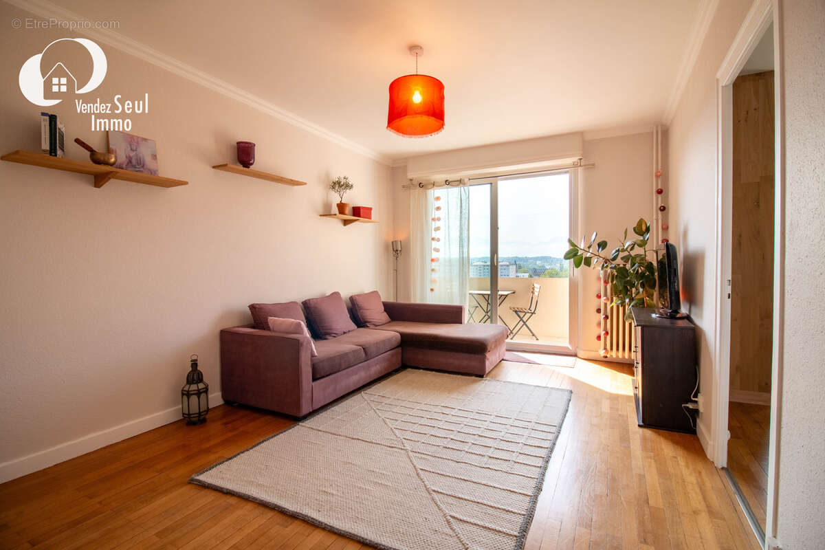 Appartement à AMBILLY