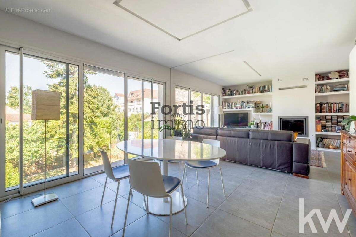 Maison à FONTENAY-SOUS-BOIS