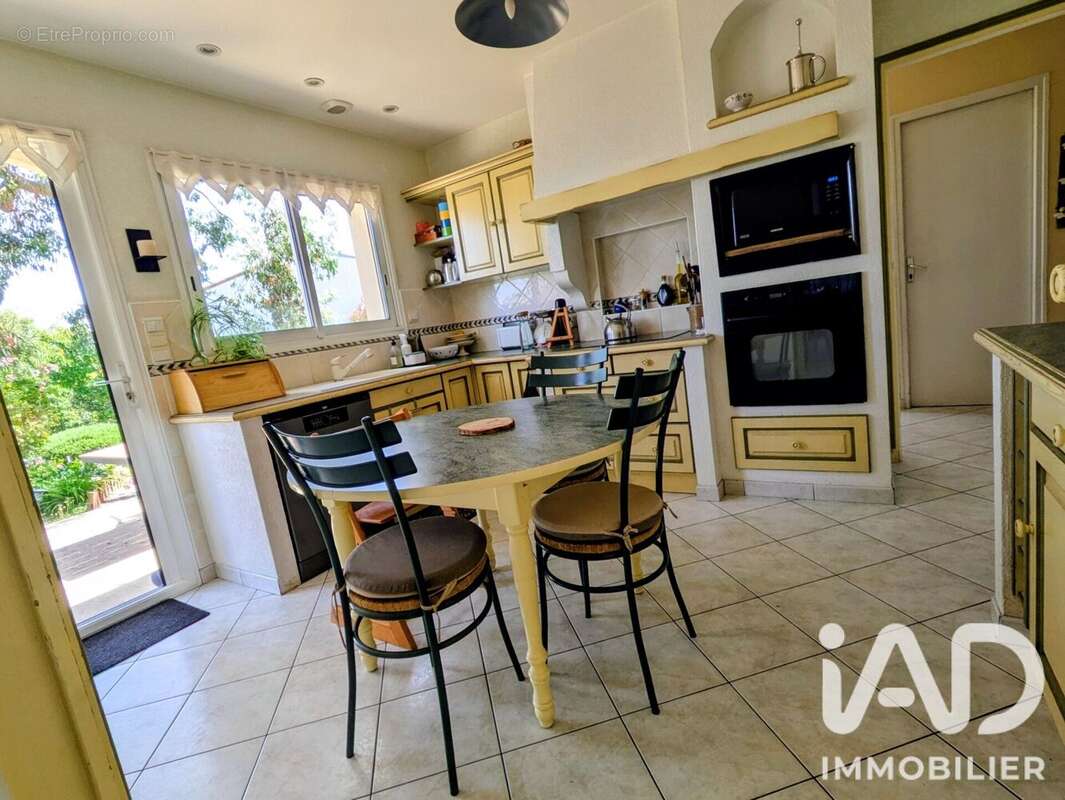 Maison 152 m² à La Roche-Sur-Yon  - photo 5