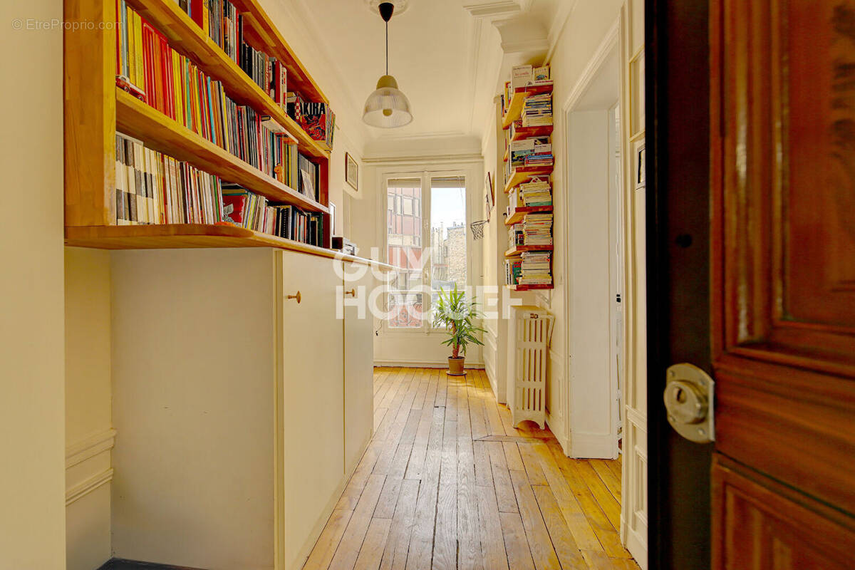 Appartement à PARIS-8E
