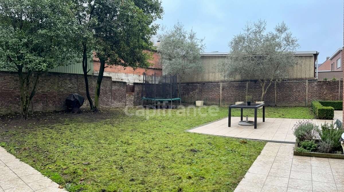 Un grand Souplex de 5 pièces (100 m2) + jardin privative de 200m2 au cœur de  MONTMORENCY (95) - photo 13