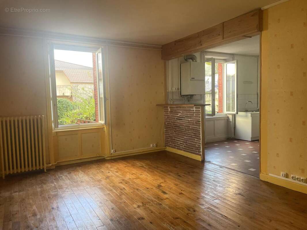 Photo 4 - Appartement à AMPLEPUIS