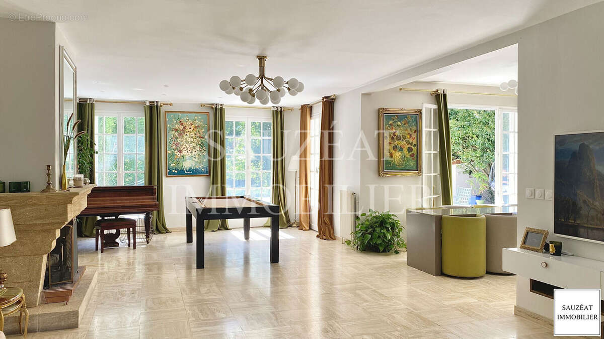 Maison à CHILLY-MAZARIN