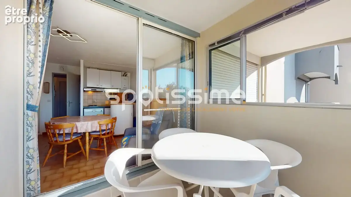 Cap d'Agde  Centre Port : studio cabine avec vue mer, parking et cellier privatifs - photo 6