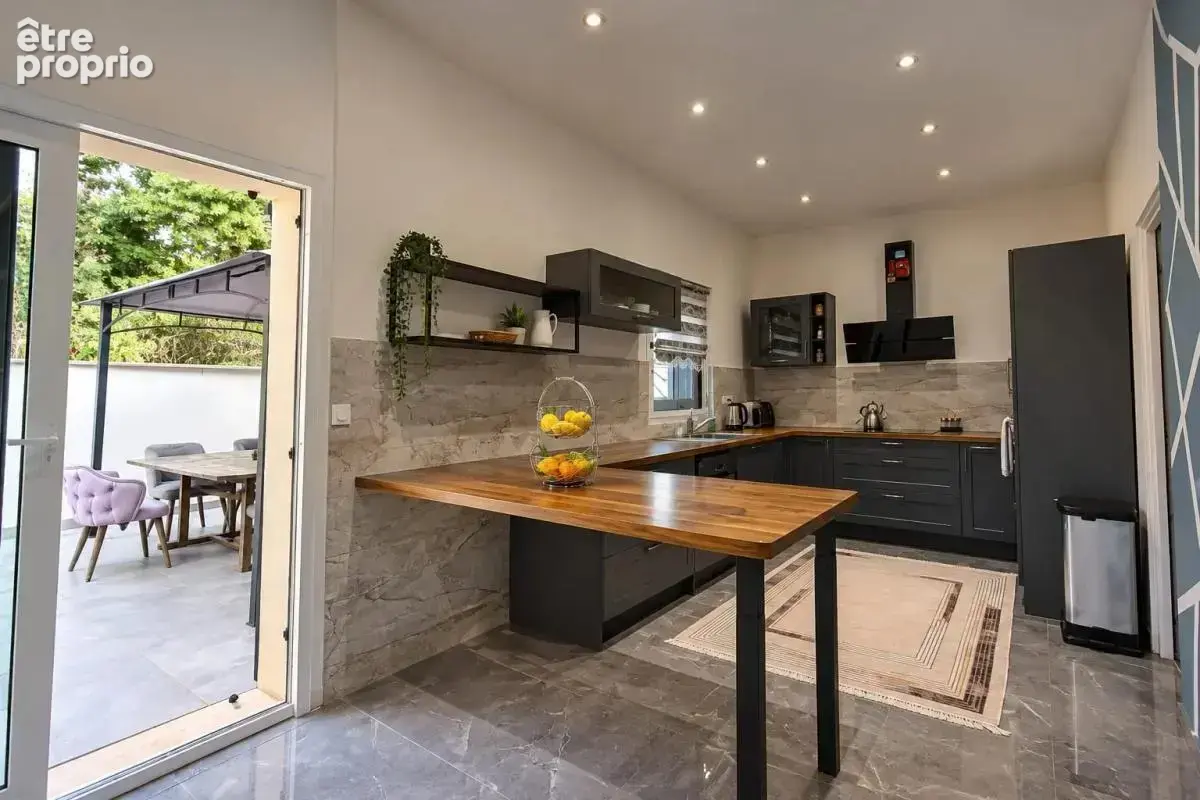 Villa T6, grand standing, piscine terrain 775m² - photo 6