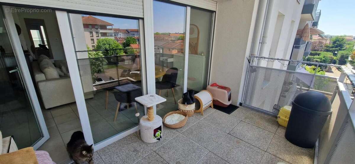 Appartement à DECINES-CHARPIEU