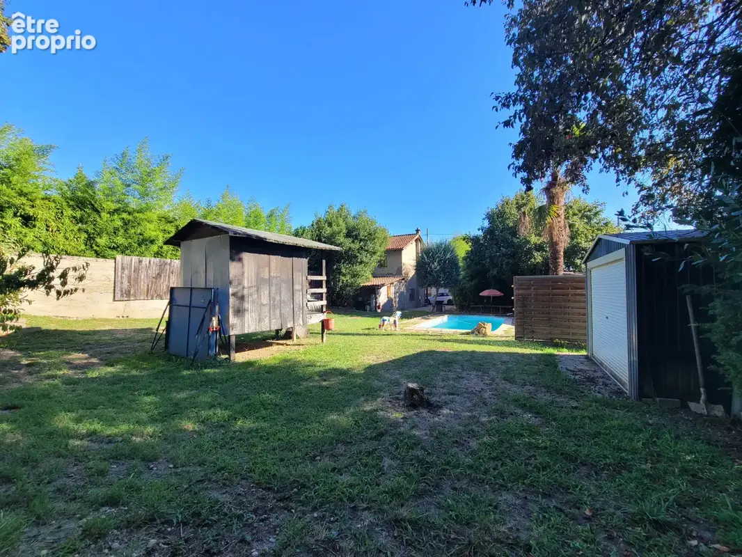 Reyrieux   Maison familiale à rénover de 157 m2 avec studio indépendant, piscine et double garage - photo 18