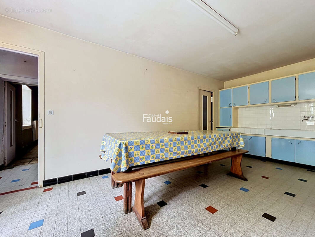 Maison 102 m² à La Ronde-Haye  - photo 4