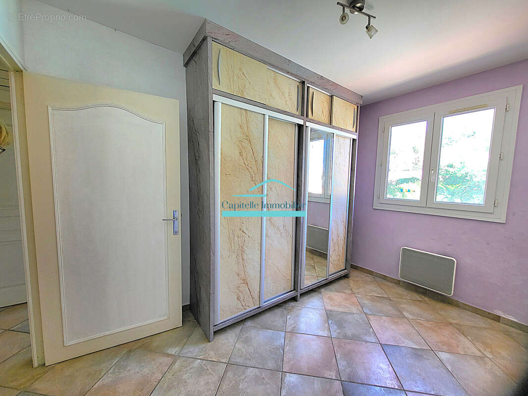 Mireval (hérault) , Villa T4 plain pied sur 692m2 de terrain avec piscine - photo 9