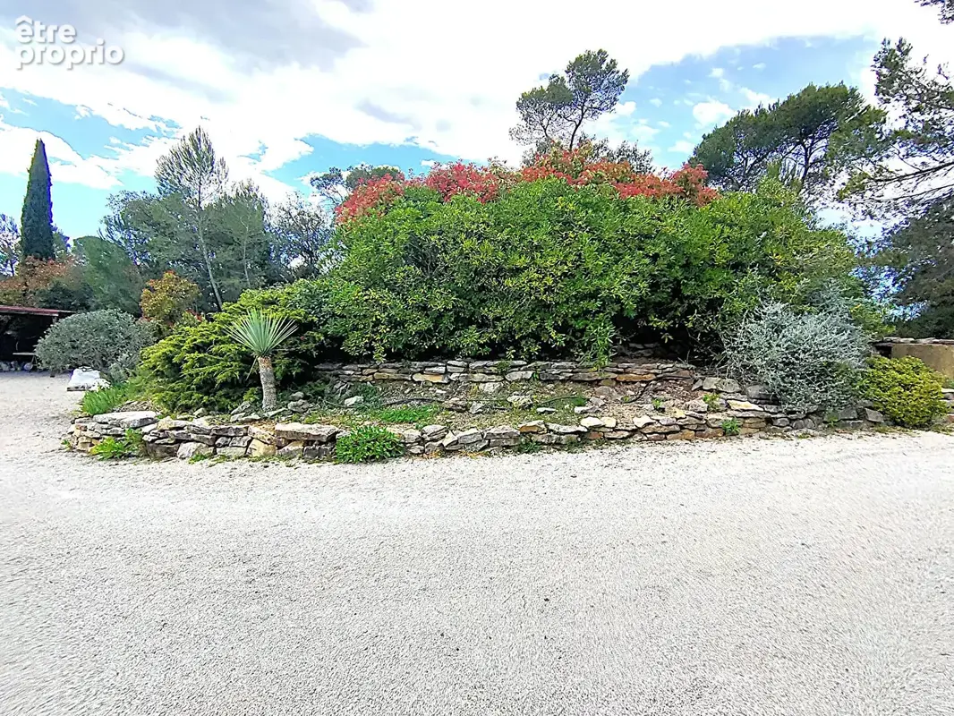 Flassans Sur Issole: maison type 4 avec piscine et garage sur 1648m² de terrain - photo 12