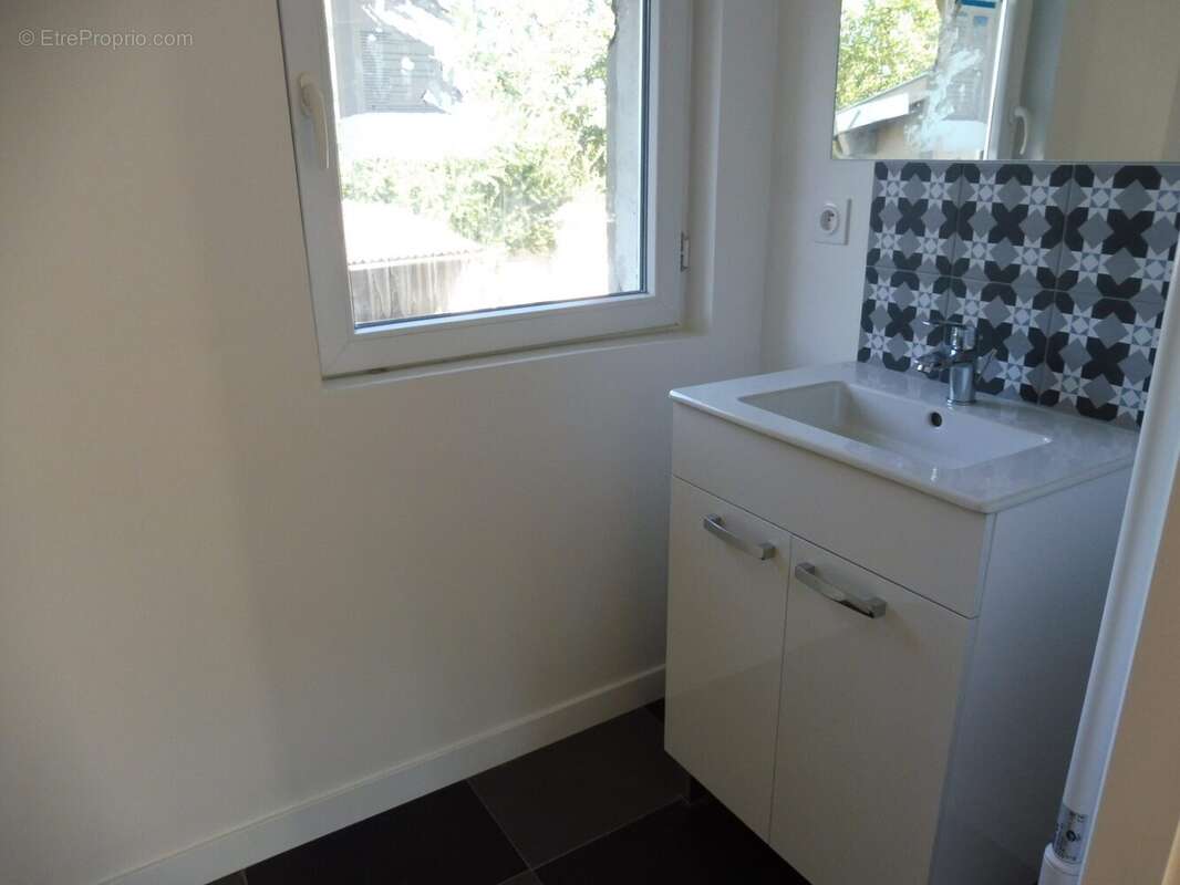 Appartement à CARBON-BLANC