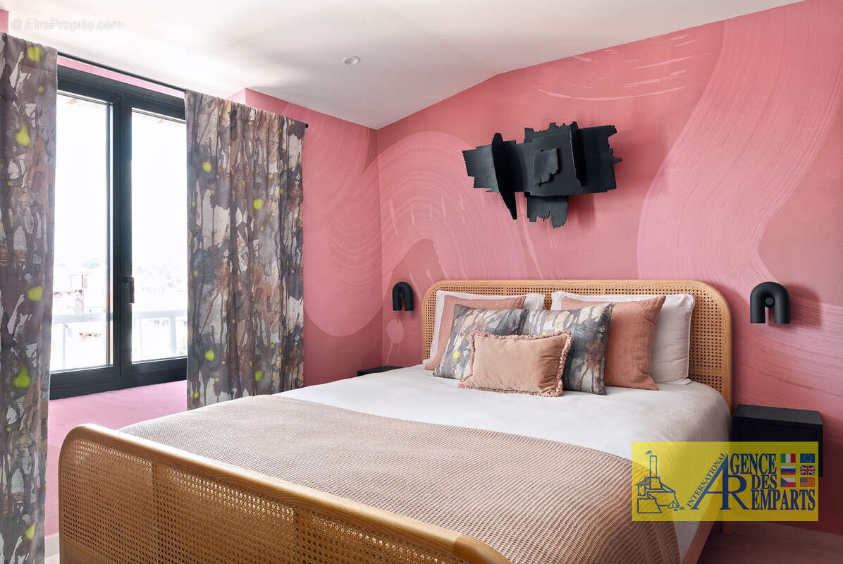 3 pieces 53.55 m2 vieil antbes appartement t3 exceptionnel a 2 pas du marche provencal - photo 4