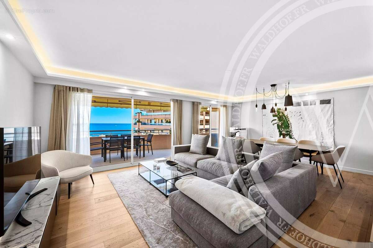 Prestigieux appartement rénové de 3 chambres avec vue panoramique sur la mer - à quelques pas de Monaco - photo 2