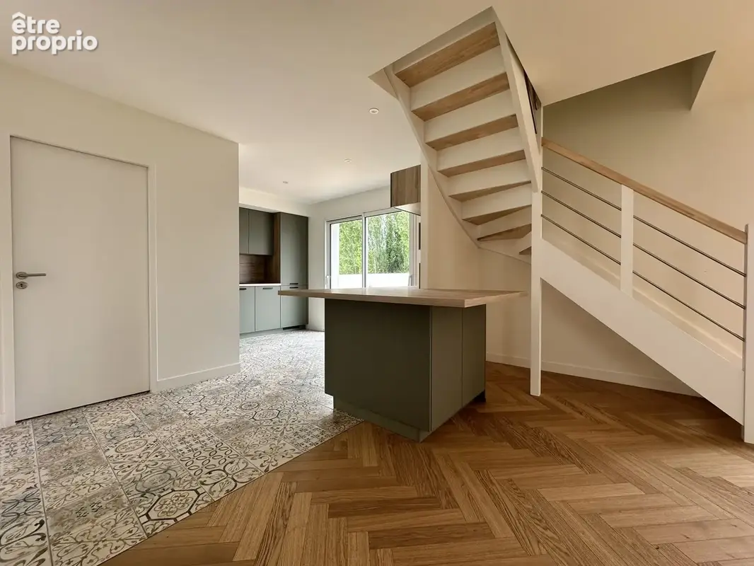 Maison 7 pièces 160 m² à vendre à La Rochelle (17000) - photo 3