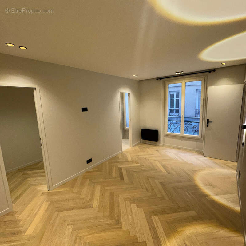 Appartement à PARIS-9E