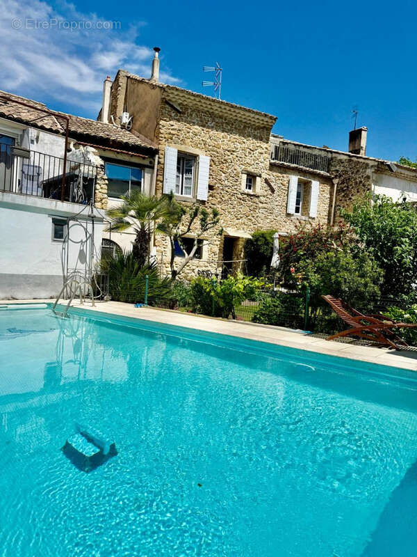 Maison à MONDRAGON