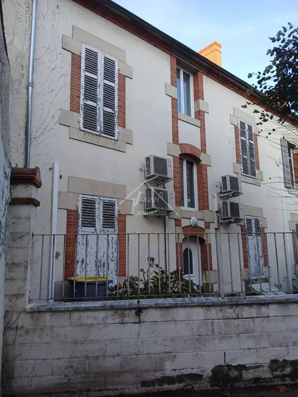 Appartement à VARENNES-SUR-ALLIER