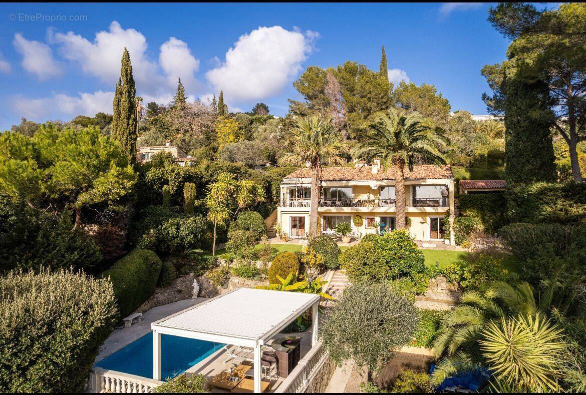 Maison à MOUGINS