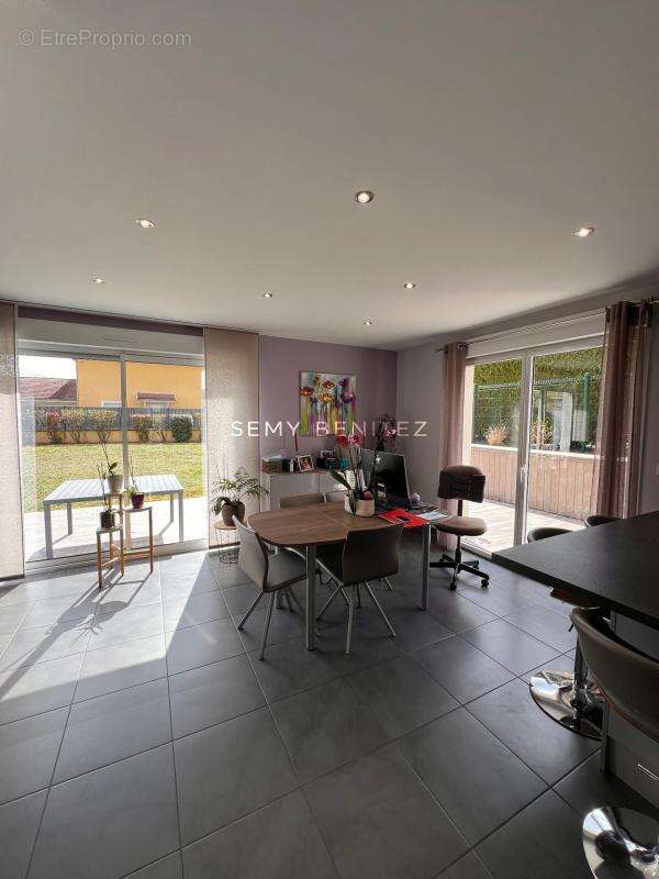 Maison à BELLEGARDE-SUR-VALSERINE