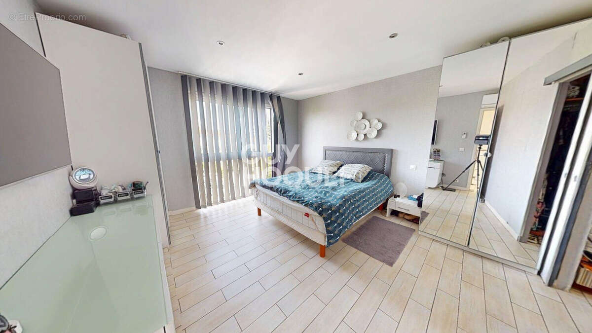 Maison à LES PAVILLONS-SOUS-BOIS