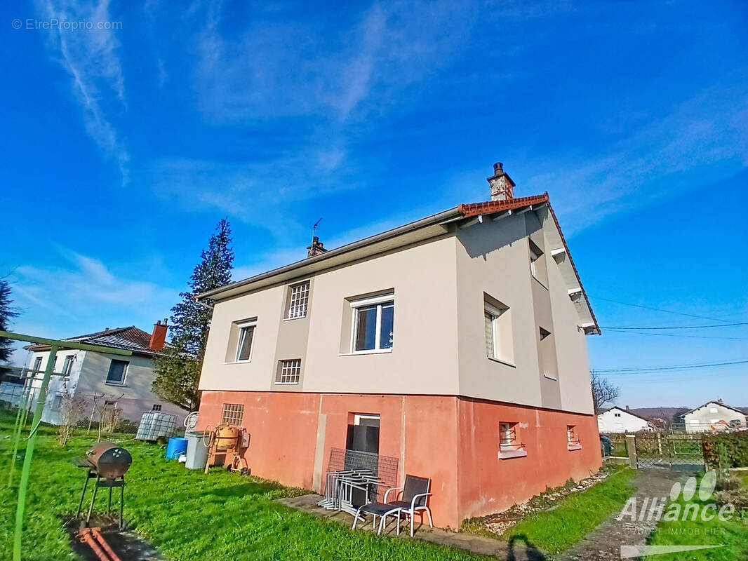 Maison à L'ISLE-SUR-LE-DOUBS